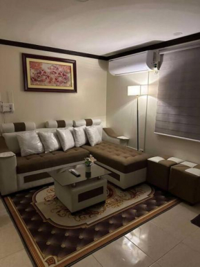 Sunny Villa